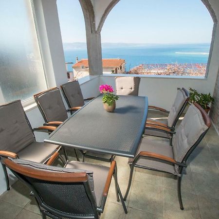 Apartman Nina Омиш Экстерьер фото