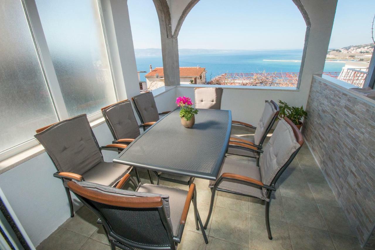 Apartman Nina Омиш Экстерьер фото